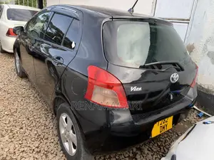 Toyota Vitz 2008 Black