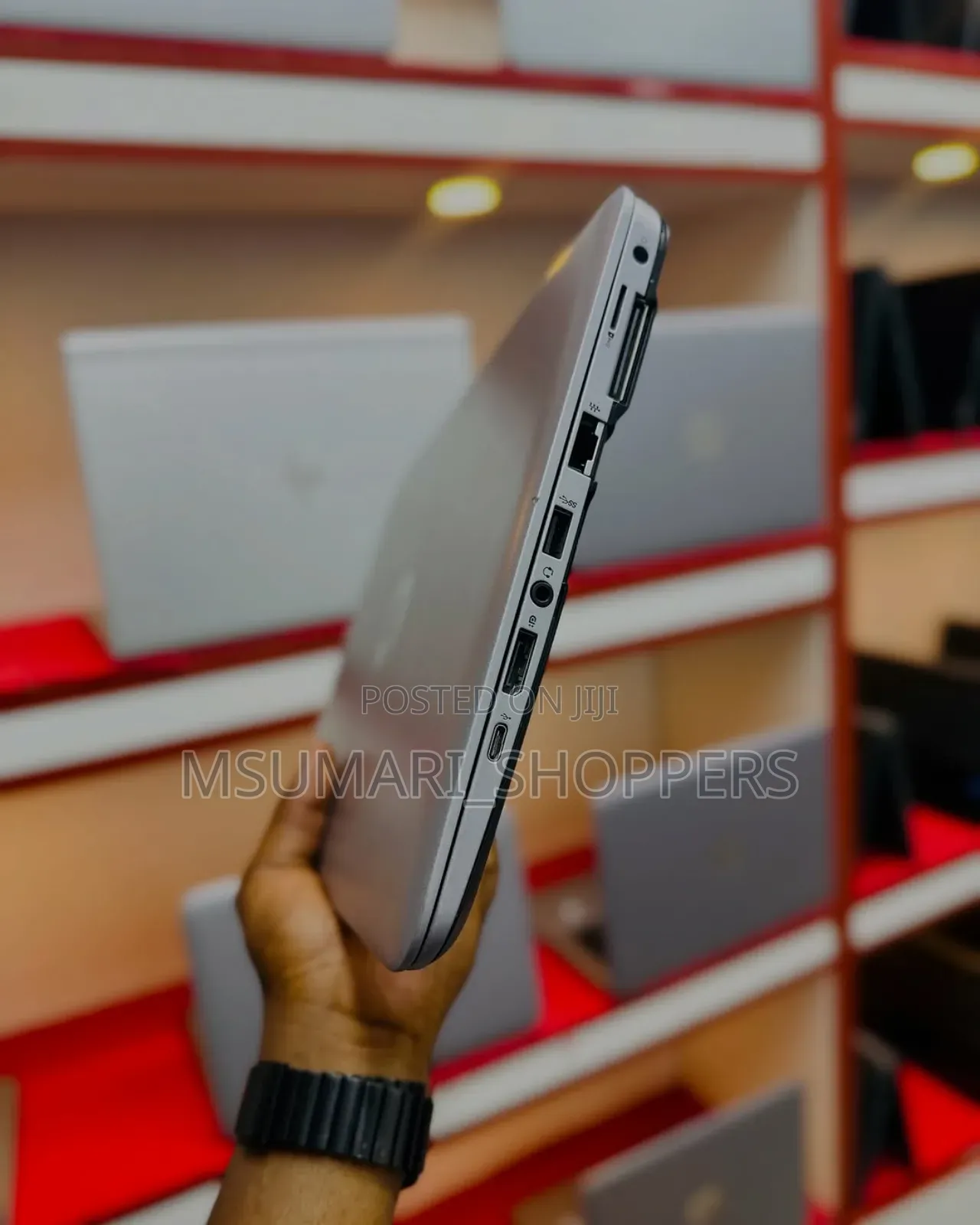 Laptop HP EliteBook 820 G3 8GB Intel Core I3 SSD 256GB