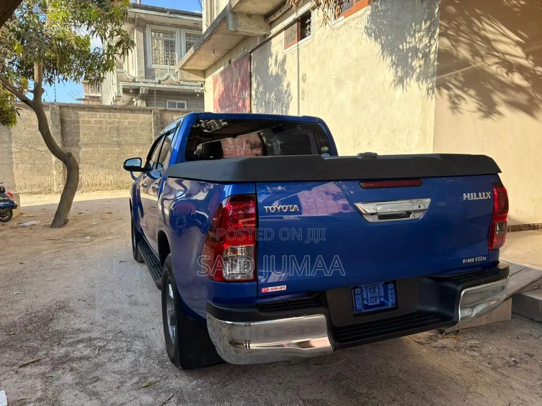 Toyota Hilux 2.4 Diesel 2020 Blue
