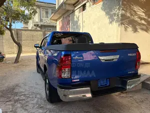 Toyota Hilux 2.4 Diesel 2020 Blue