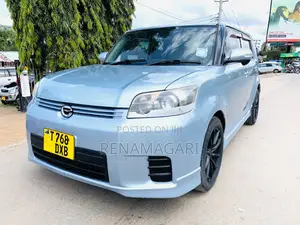 Toyota Corolla Rumion 2010 Blue