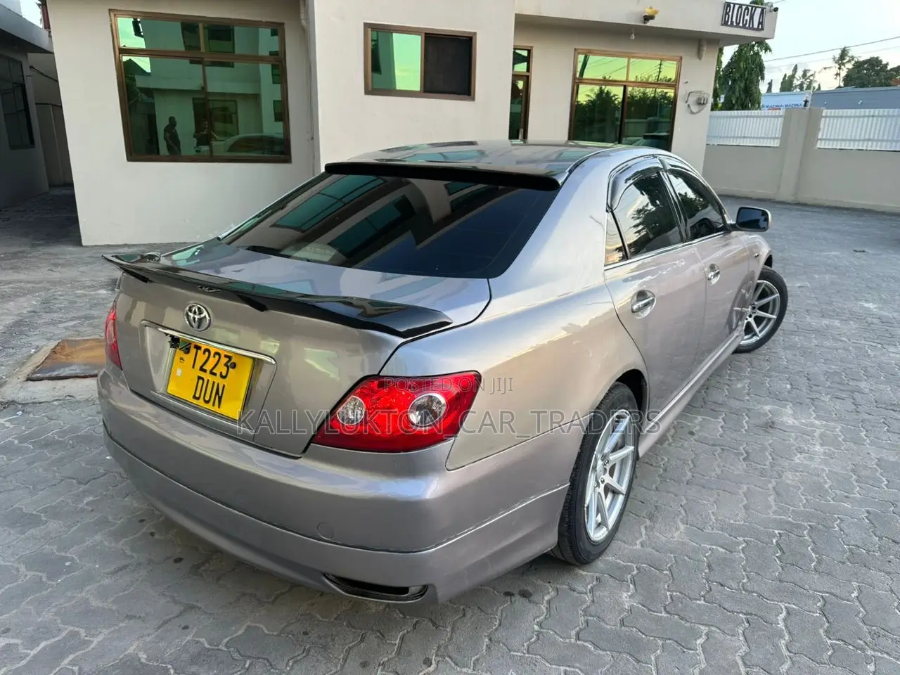 Toyota Mark X 2005 Gold