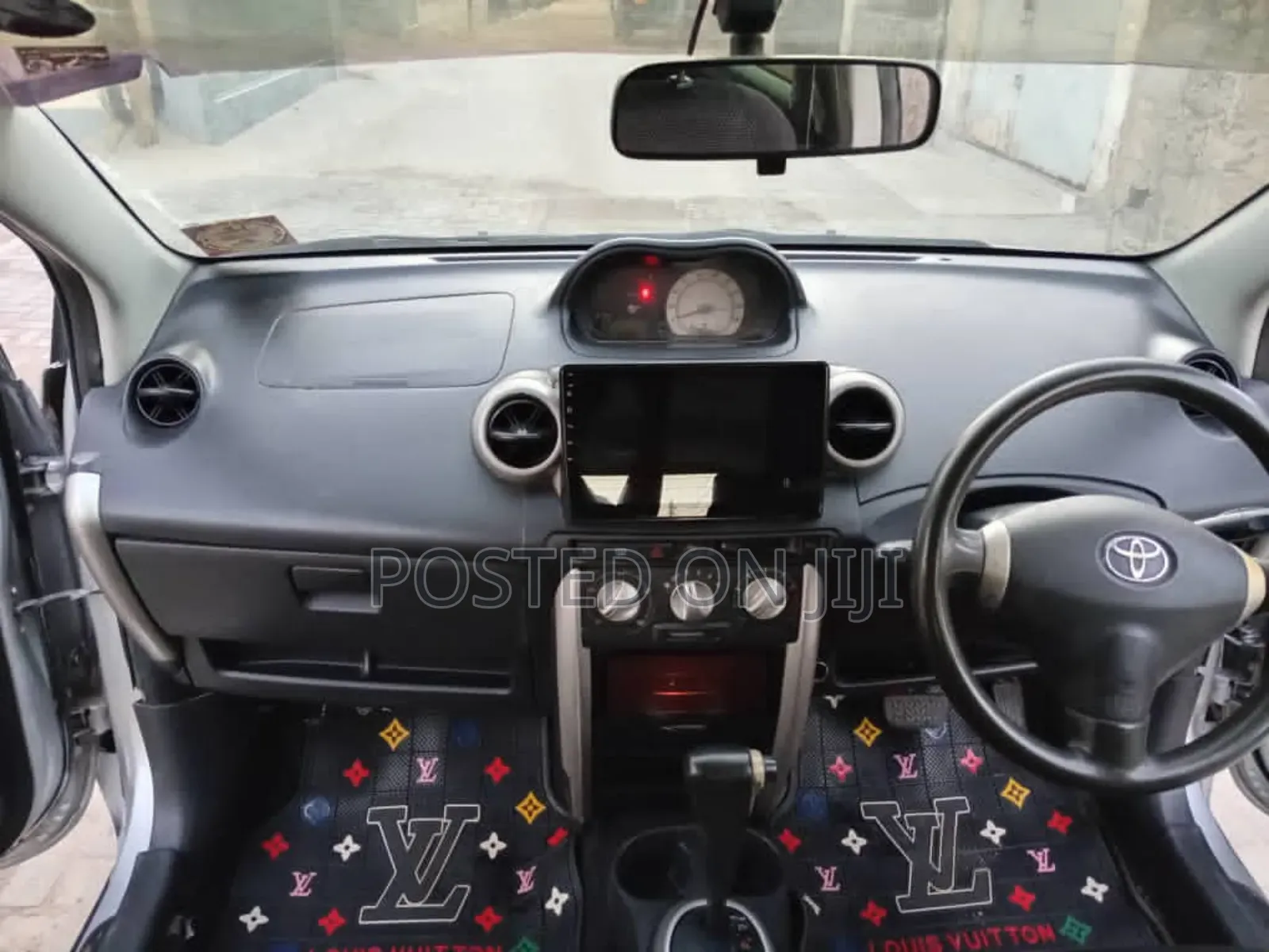 Toyota IST 2003 Silver