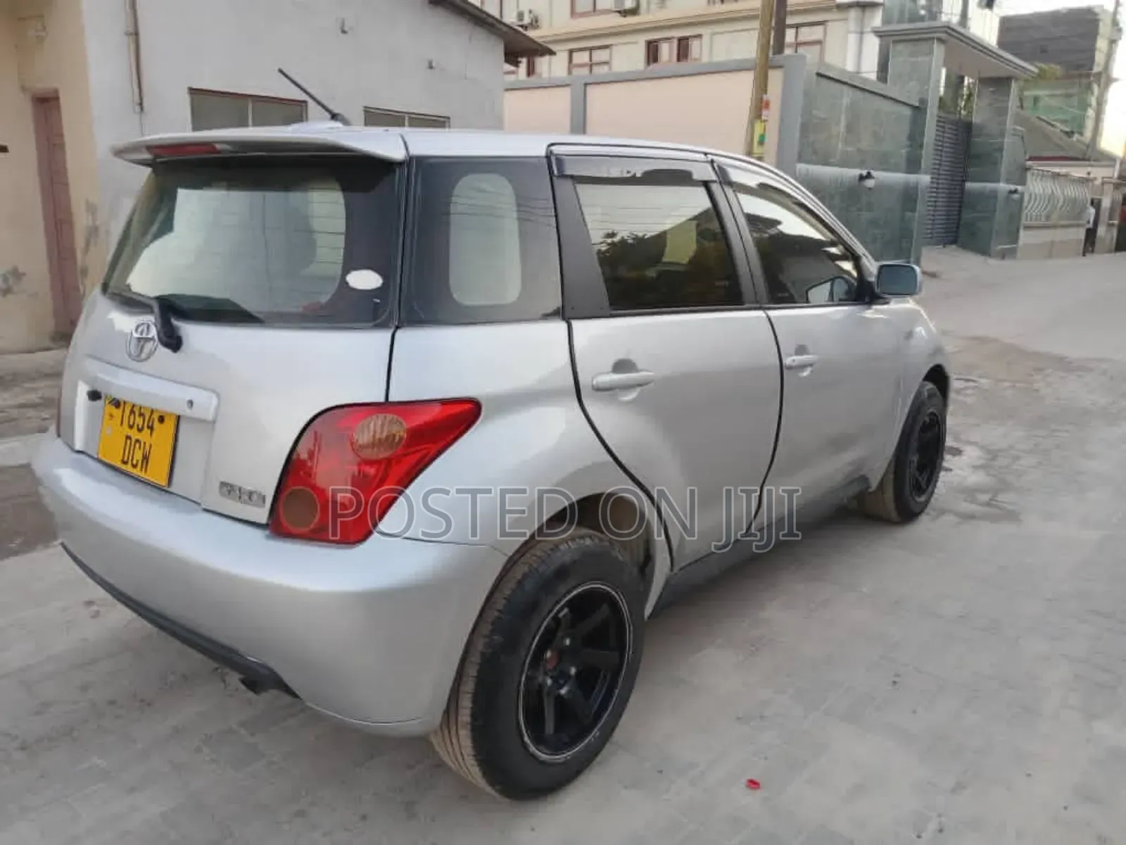 Toyota IST 2003 Silver