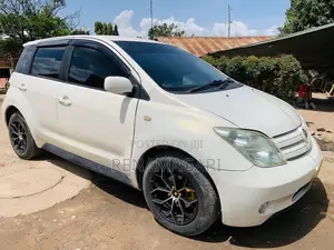Toyota IST 2005 White