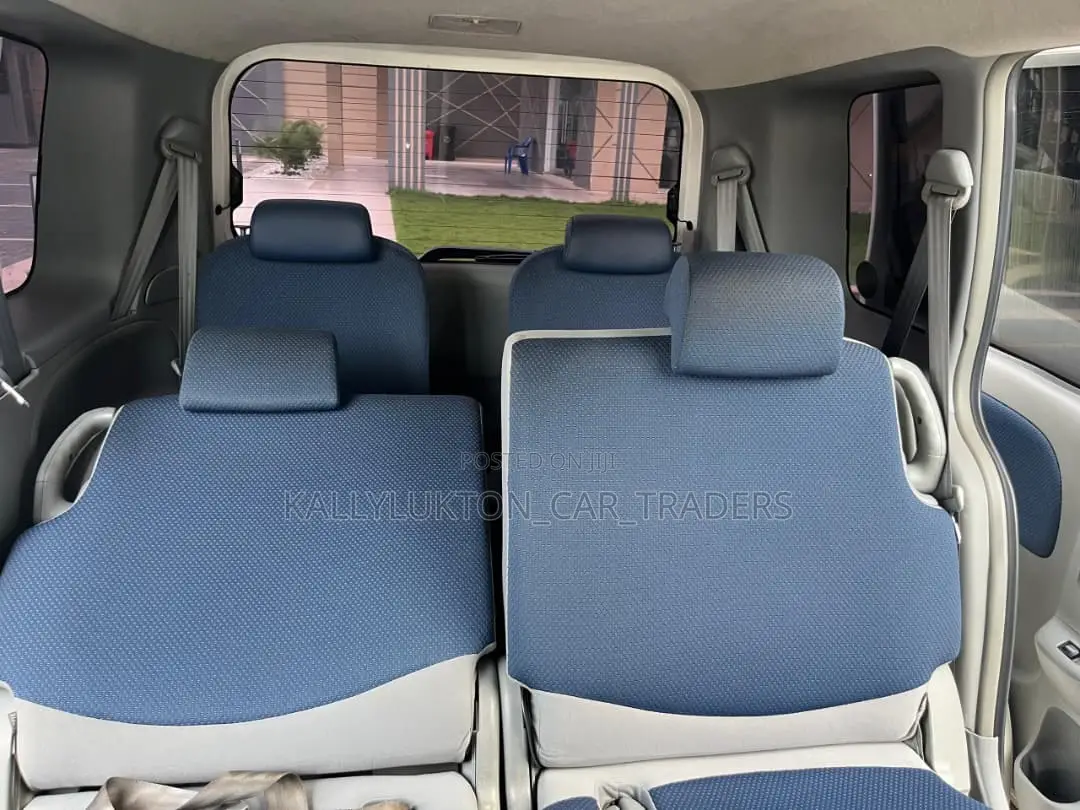 Toyota Sienta 2006 White