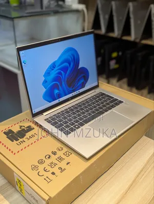 New Laptop HP EliteBook 645 G9 16GB AMD Ryzen 5 SSD 512GB