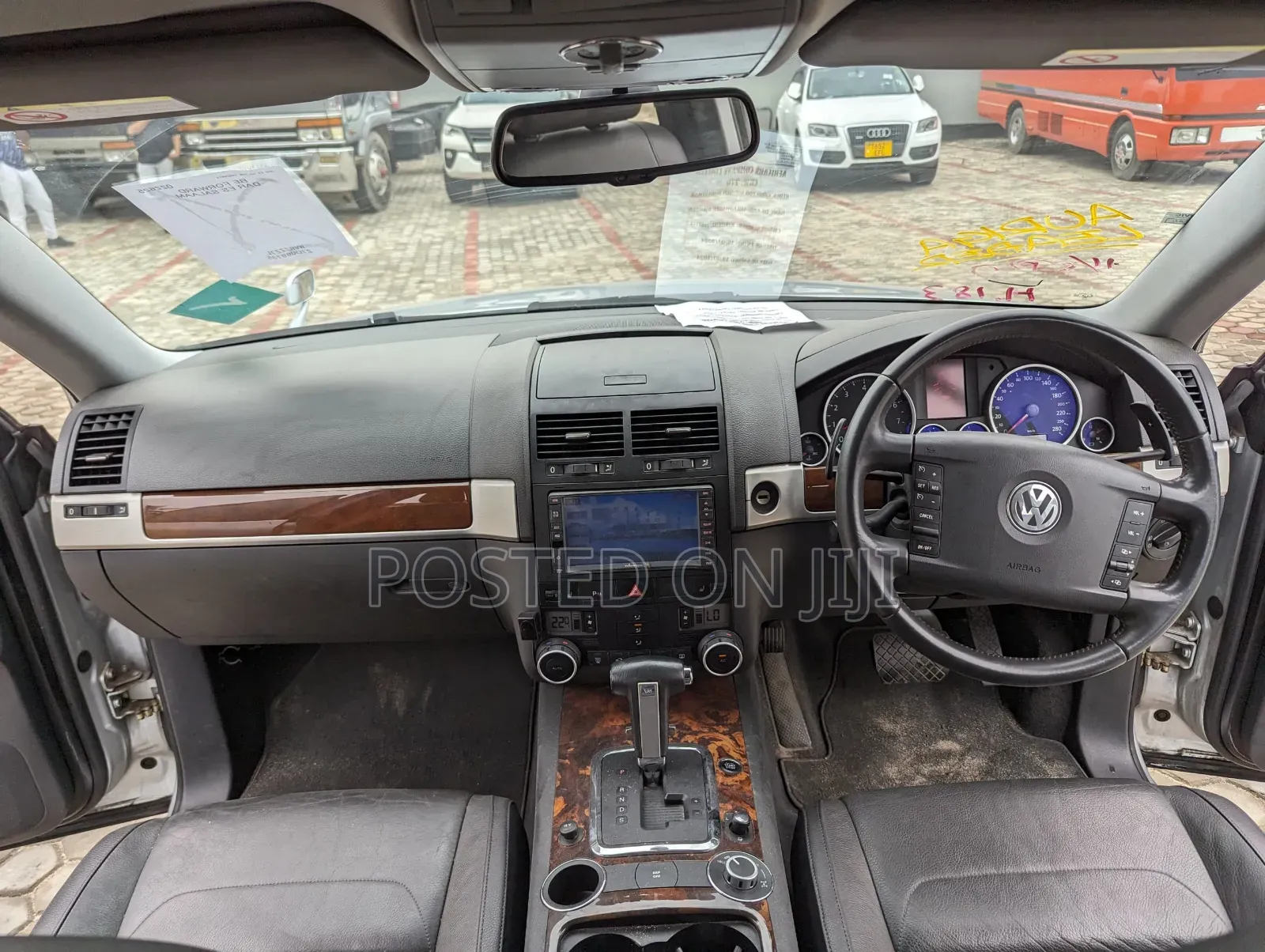 Volkswagen Touareg 2013 Silver