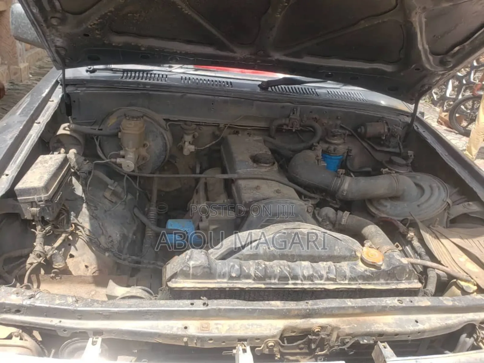 Toyota Hilux 2000 Black