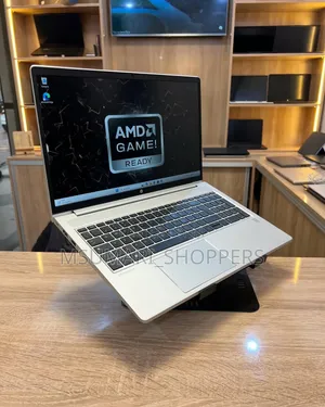 Laptop HP EliteBook 845 G8 16GB AMD Ryzen 5 SSD 256GB