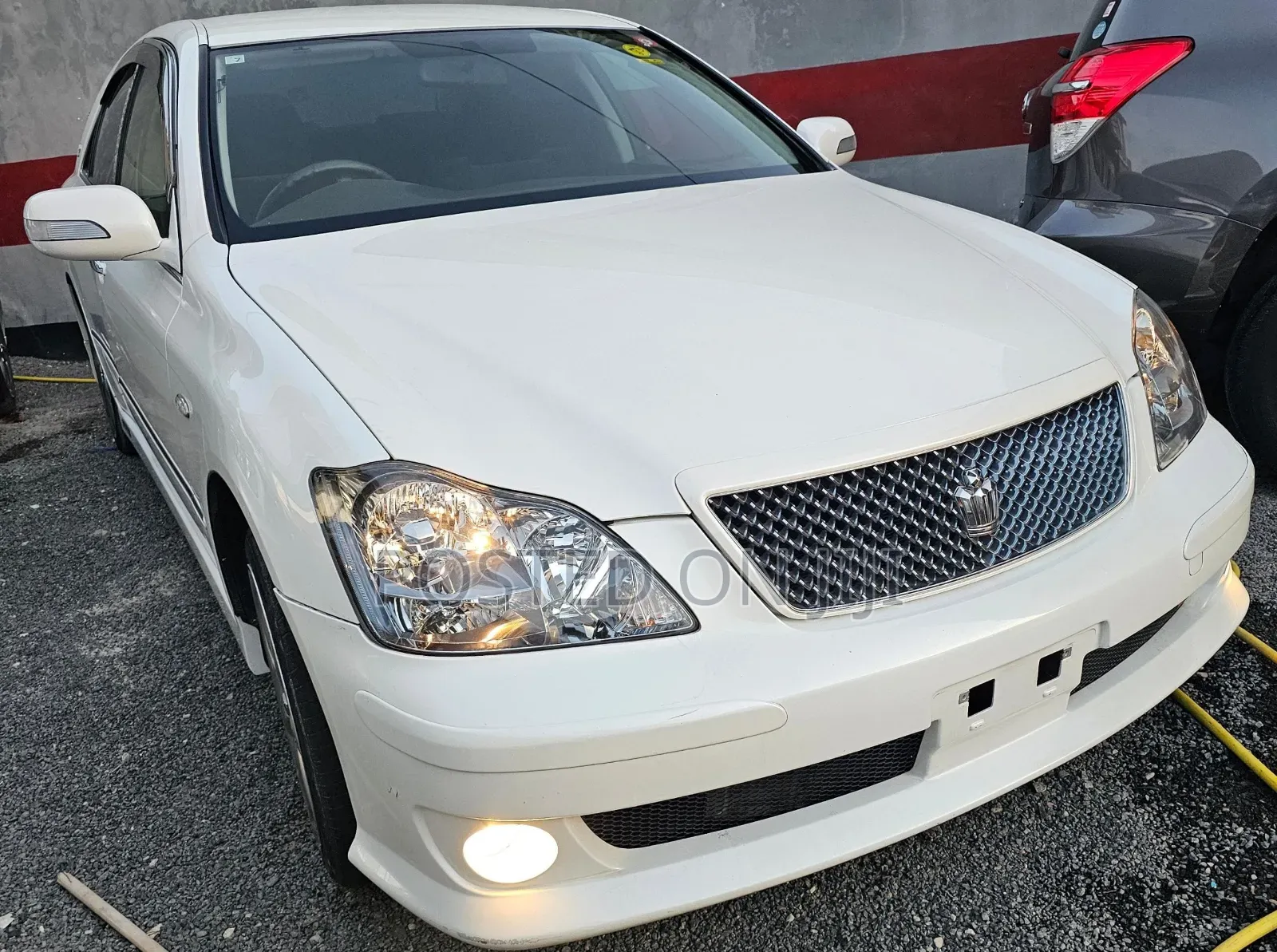 Toyota Crown Royale 2005 White