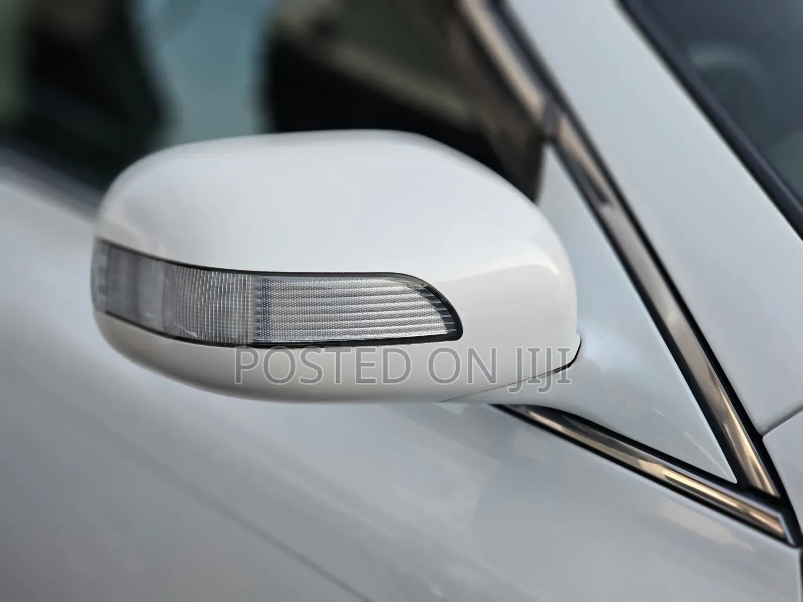Toyota Crown Royale 2005 White