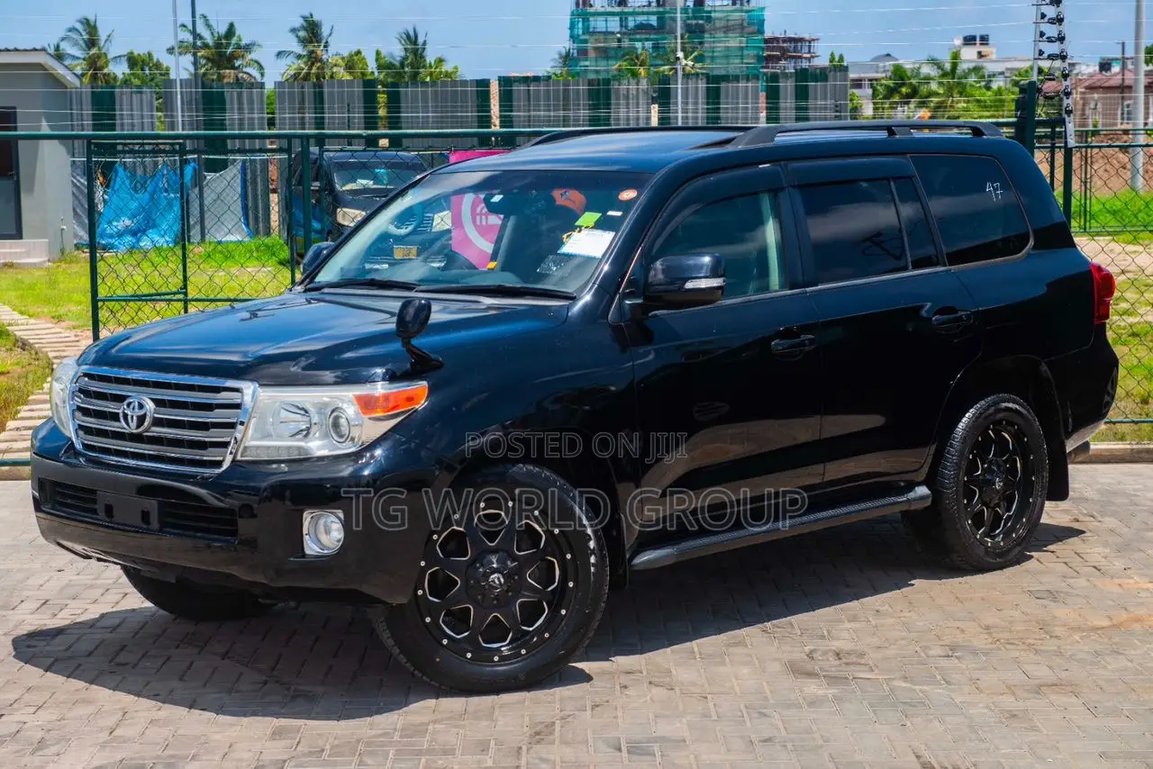 Toyota Land Cruiser 4.6 V8 ZX 2012 Black