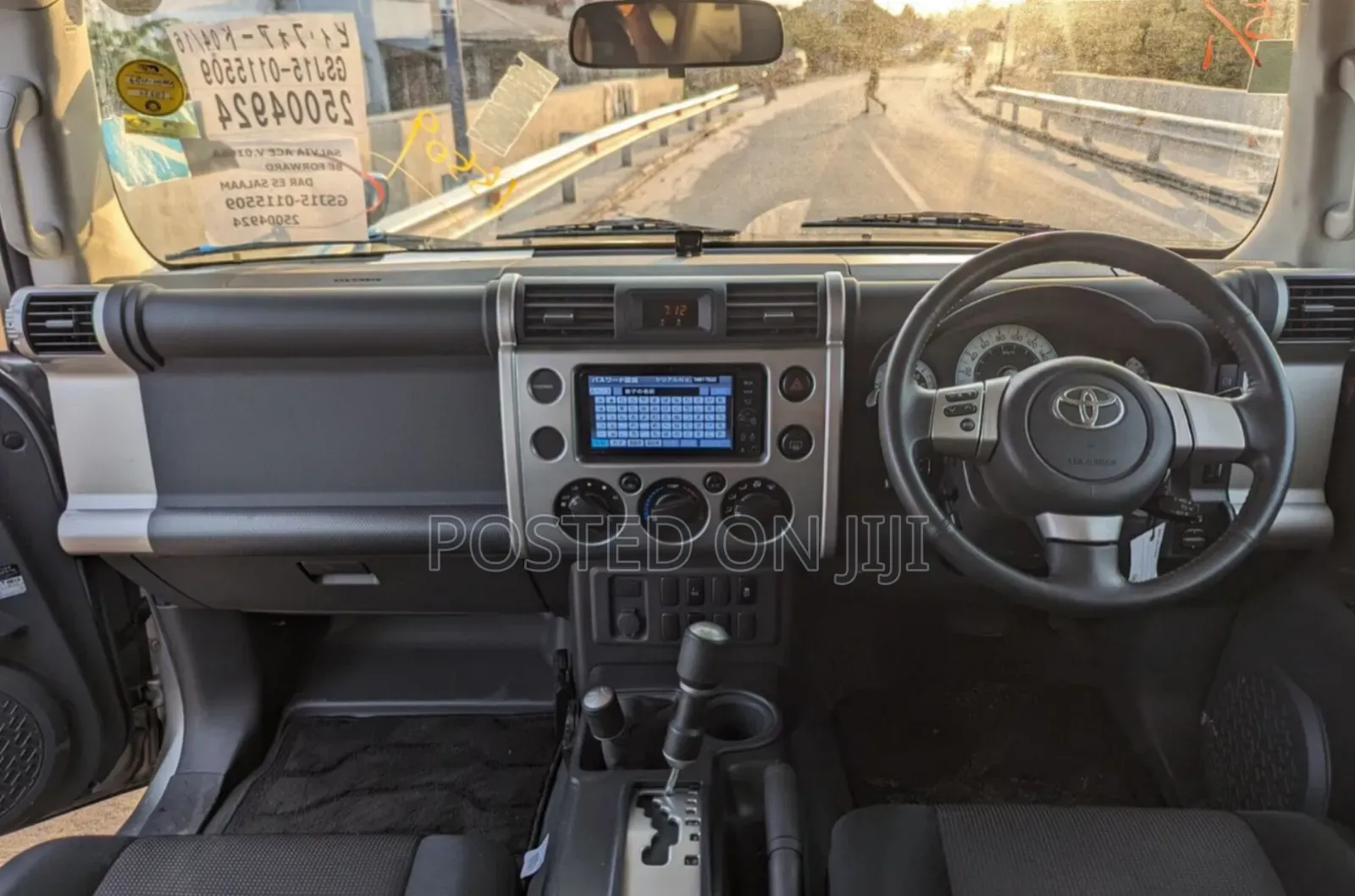 Toyota FJ Cruiser 2011 Gray