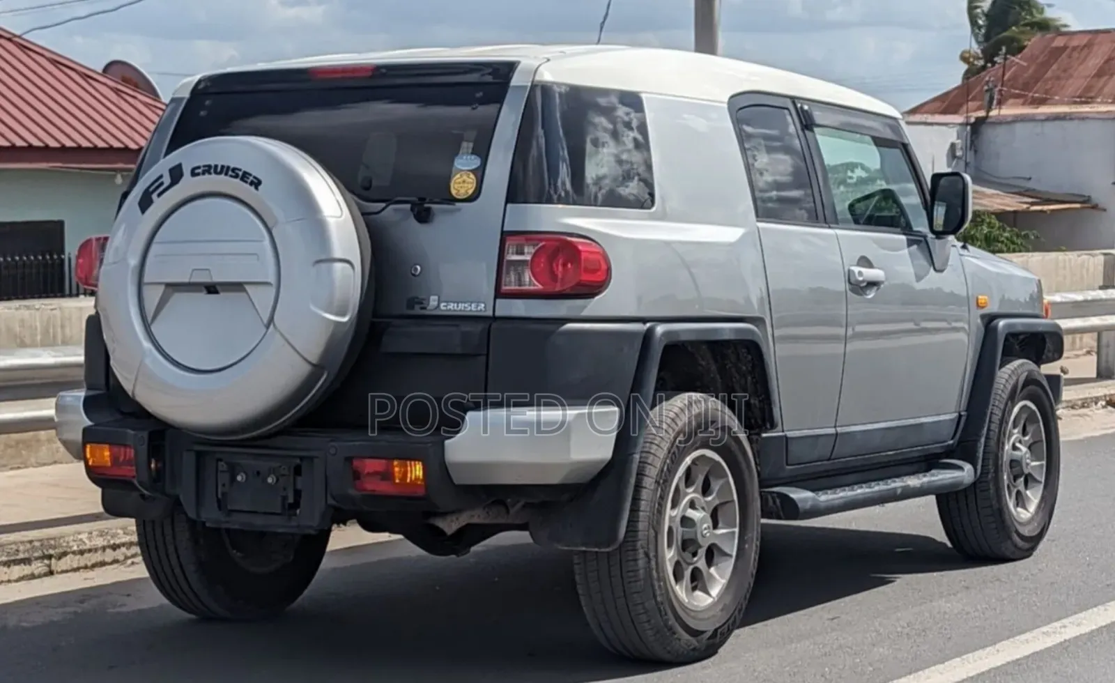 Toyota FJ Cruiser 2011 Gray