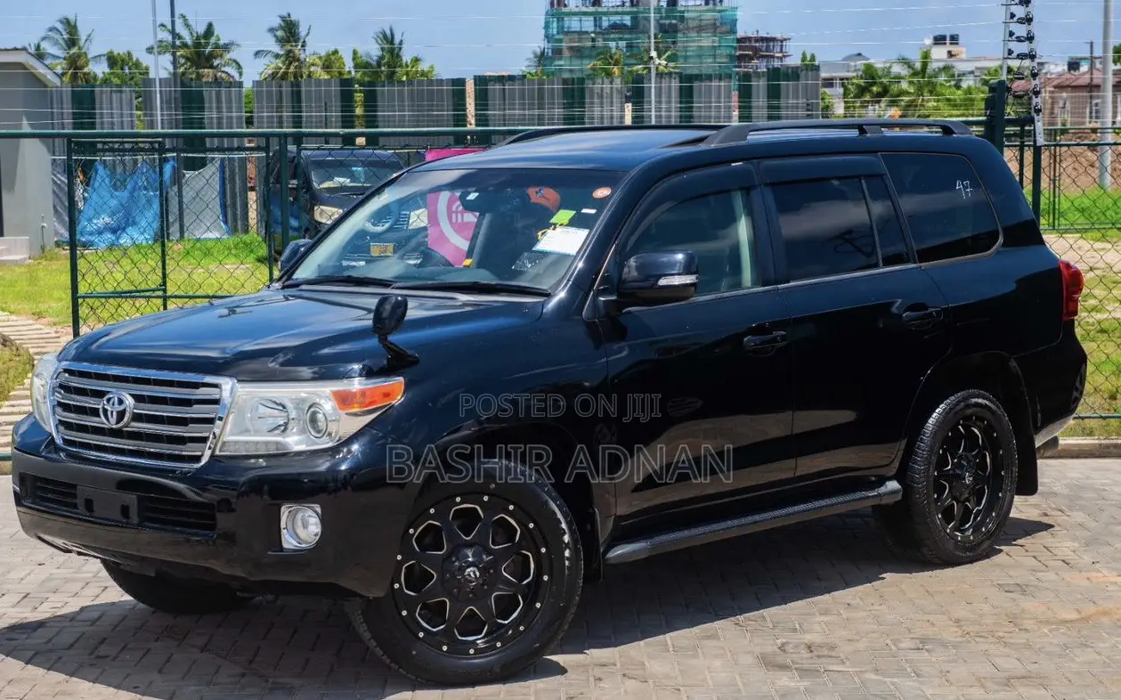 Toyota Land Cruiser 4.5 V8 VXR 2014 Black