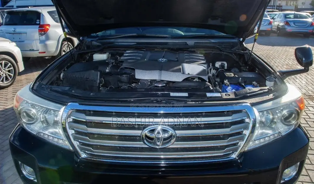 Toyota Land Cruiser 4.5 V8 VXR 2014 Black