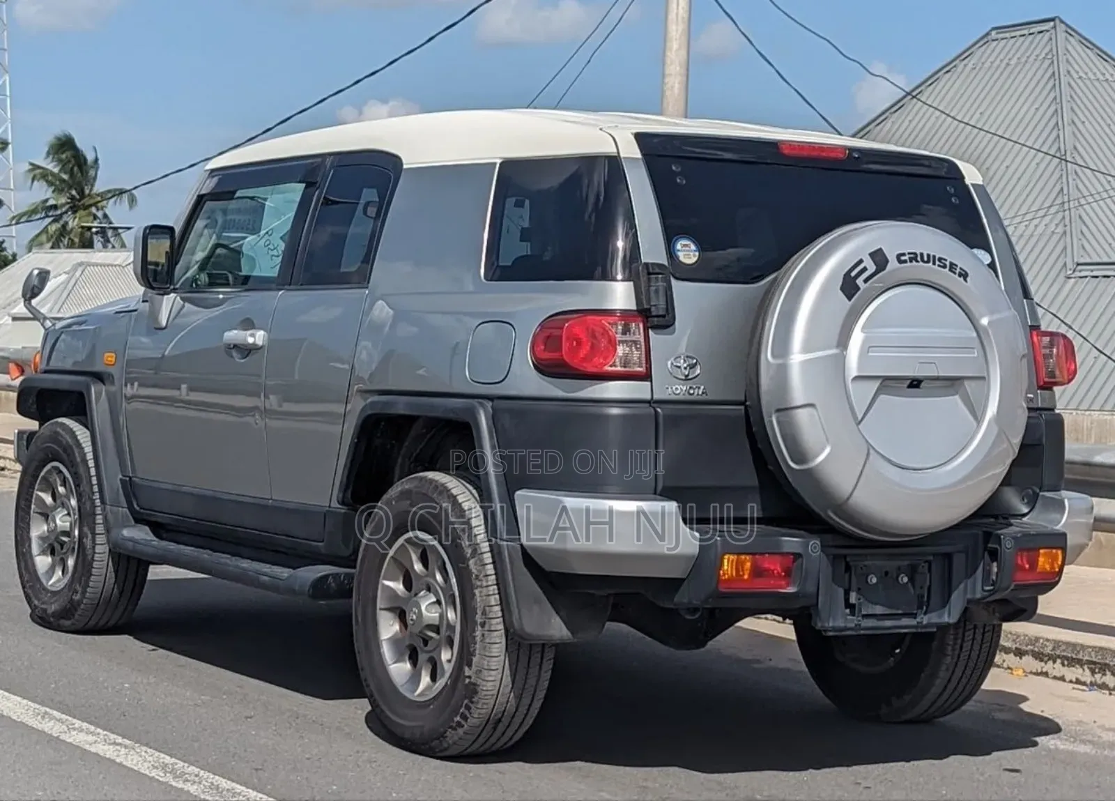 Toyota FJ Cruiser 2011 Gray