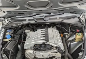 Volkswagen Touareg 2013 Silver