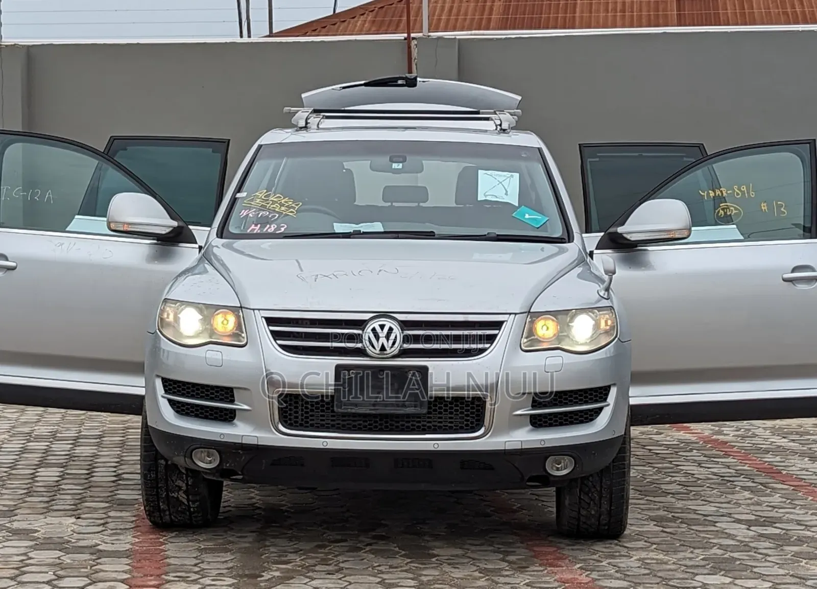 Volkswagen Touareg 2013 Silver