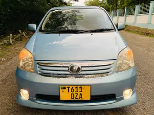 Toyota Raum 2006 Blue