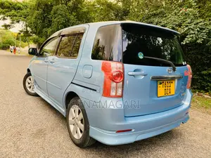 Toyota Raum 2006 Blue