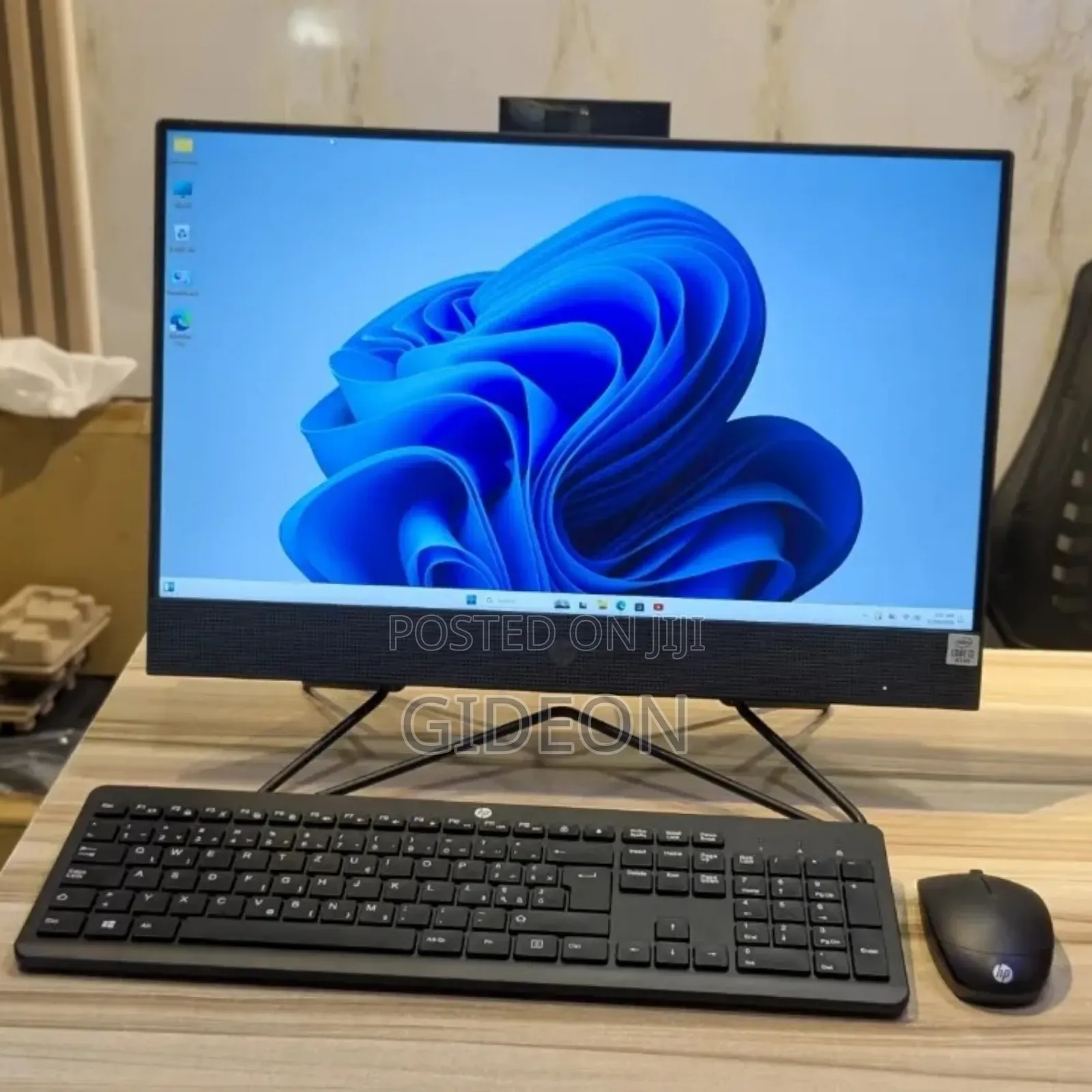 New Desktop Computer HP ProOne 240 G10 All-in-One 8GB Intel HDD 1T