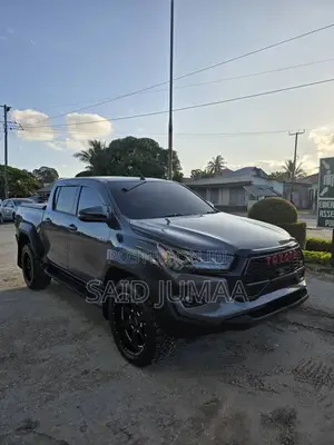 Toyota Hilux Revo Double Cab Deisel 2.4 RWD 2021 Gray