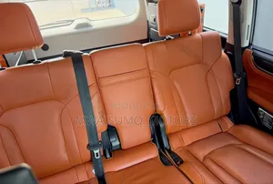 Lexus LX 2017 Gold