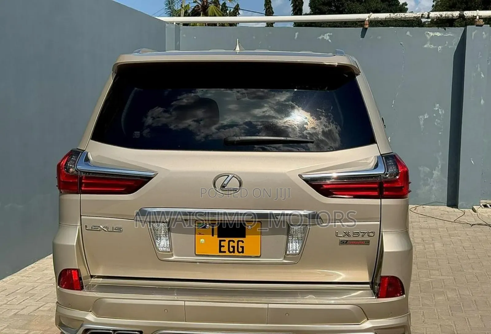 Lexus LX 2017 Gold
