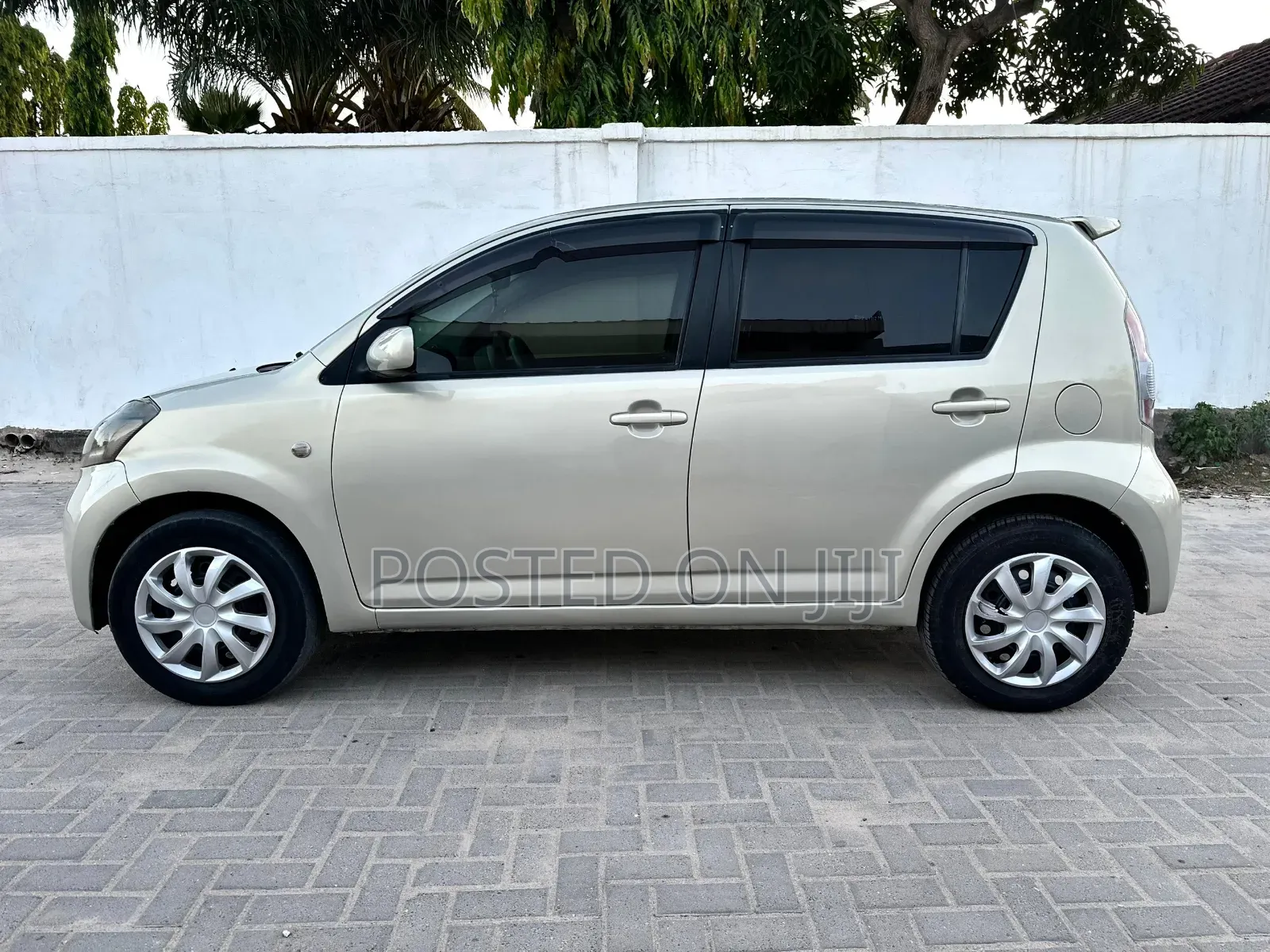 Toyota Passo 2005 Silver