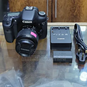 Canon Eos 7d DSLR Camera With 18-55mm Lens Kit