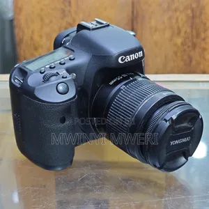 Canon Eos 7d DSLR Camera With 18-55mm Lens Kit