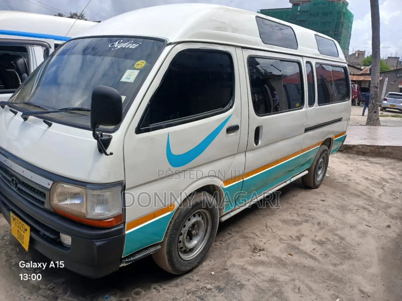 Toyota HiAce 2005 White