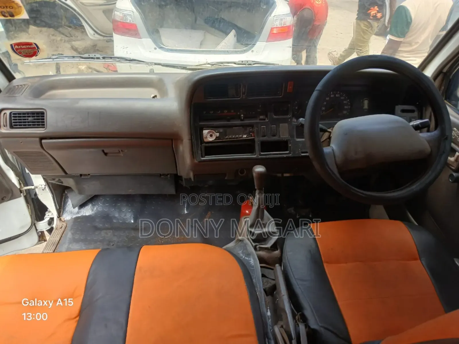 Toyota HiAce 2005 White