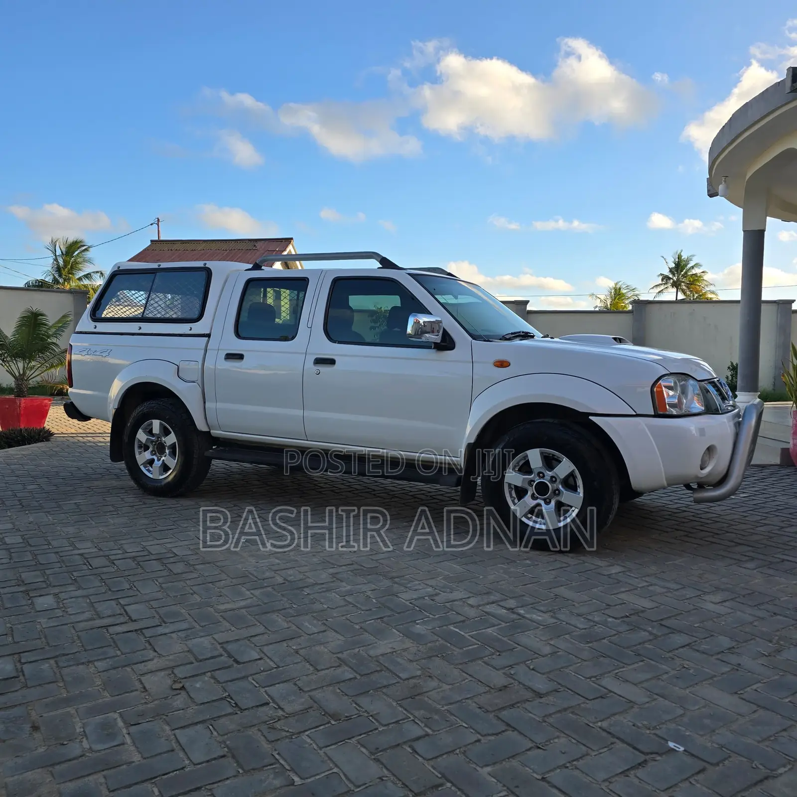 Nissan Hardbody 2018 White
