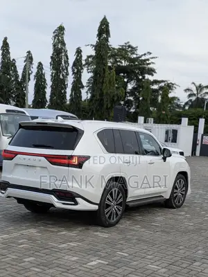 Lexus LX LX 600 2024 White
