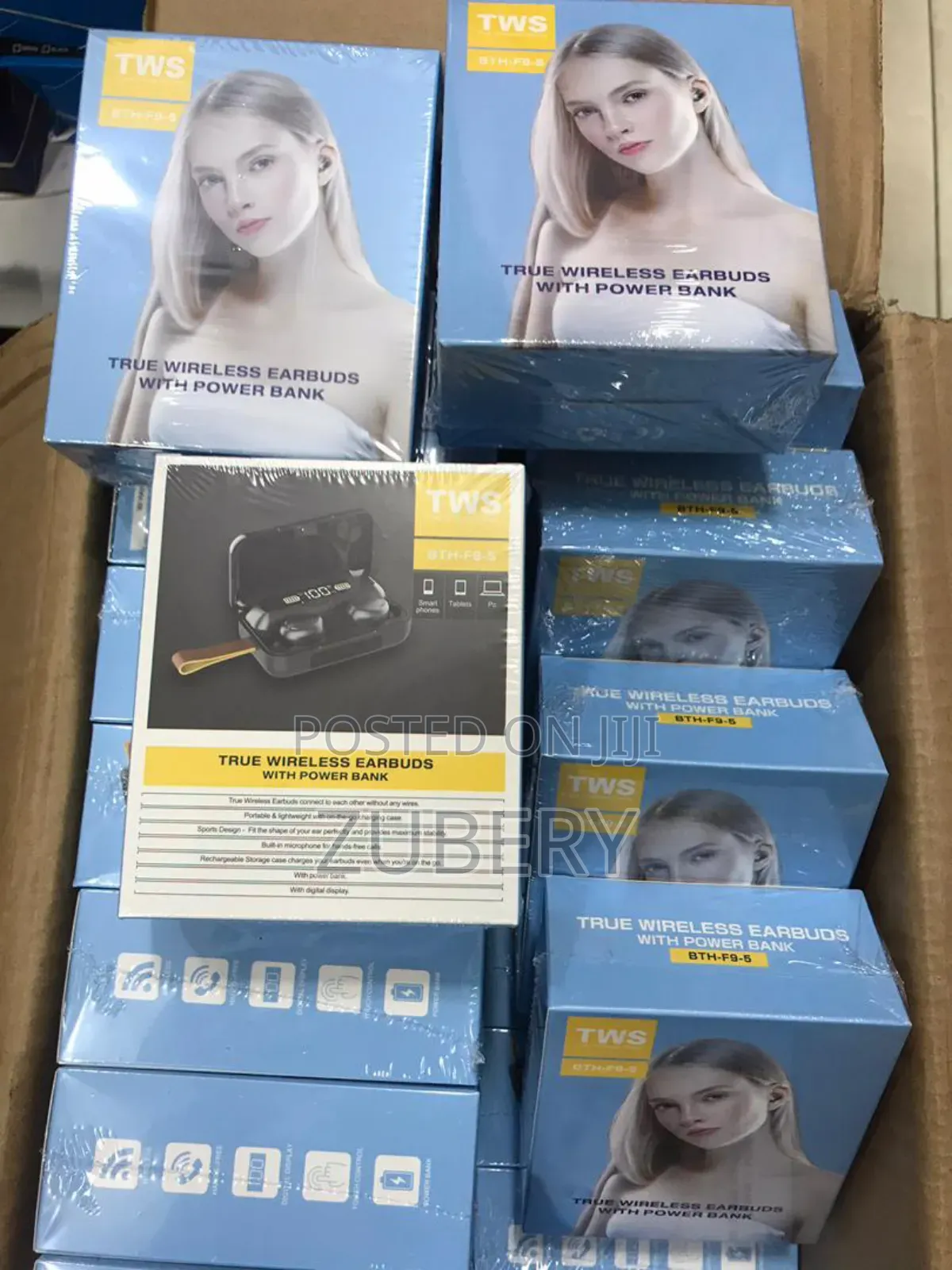 True Wireless Earbuds and It's Power Bank