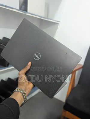 New Laptop Dell Latitude 7400 16GB Intel Core I7 SSD 512GB