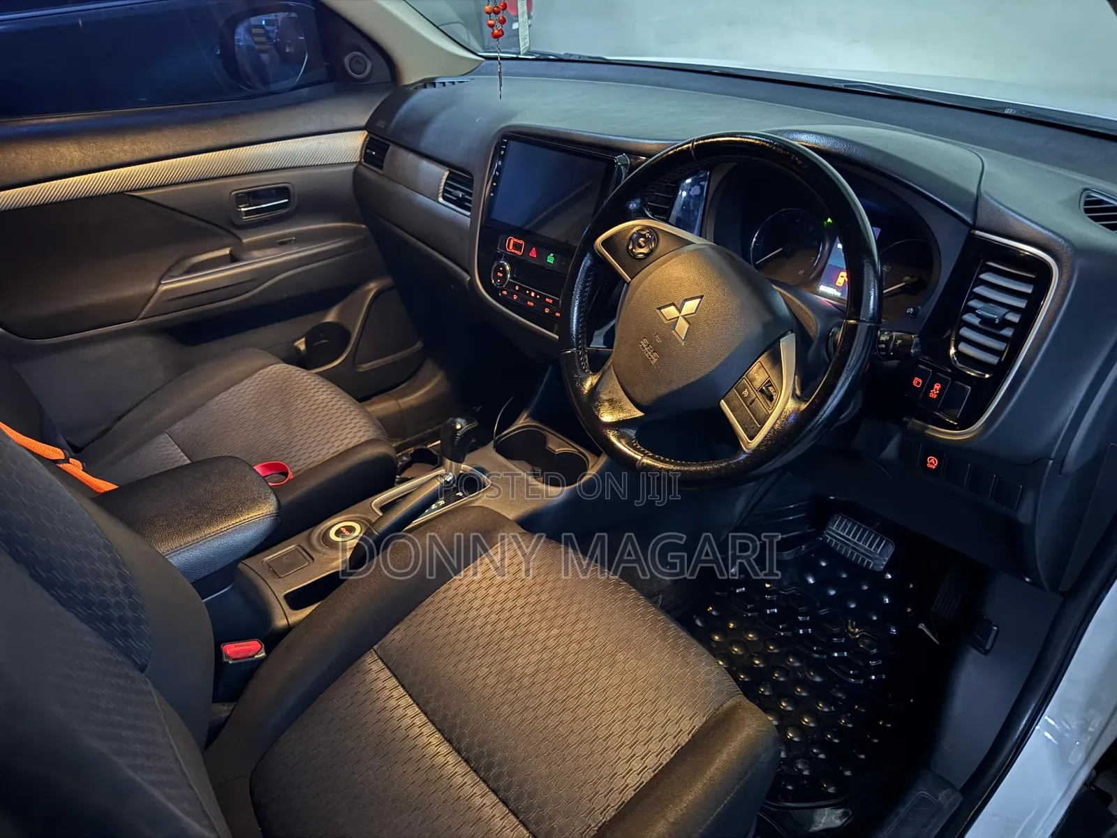 Mitsubishi Outlander 2012 White