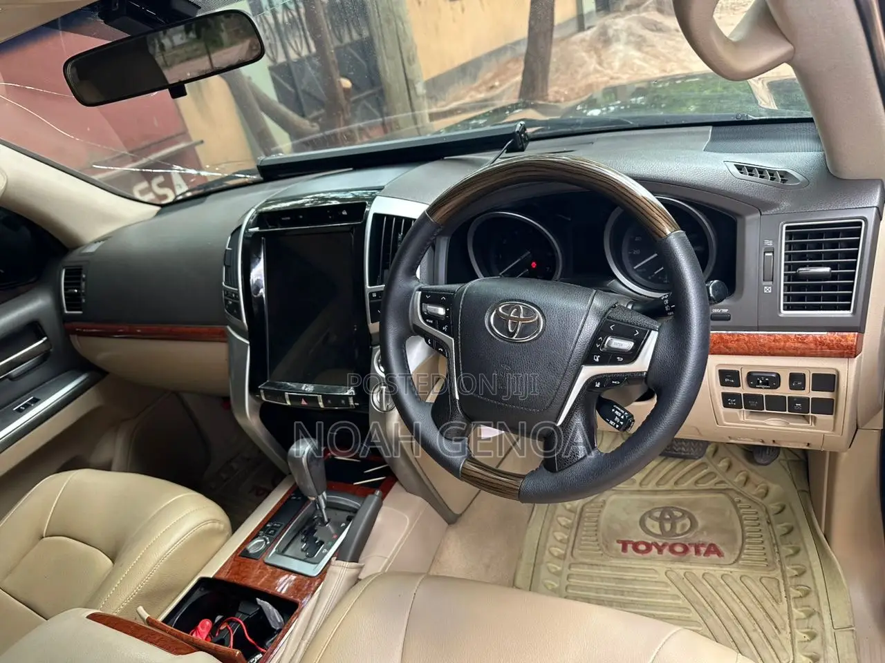 Toyota Land Cruiser 2015 Black