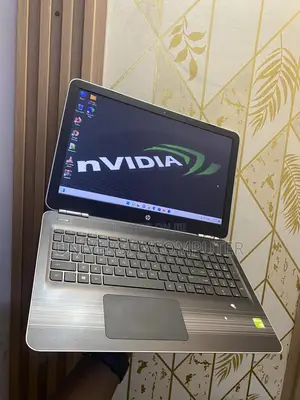 Laptop HP Pavilion 15 2GB Nvidia HDD 500GB