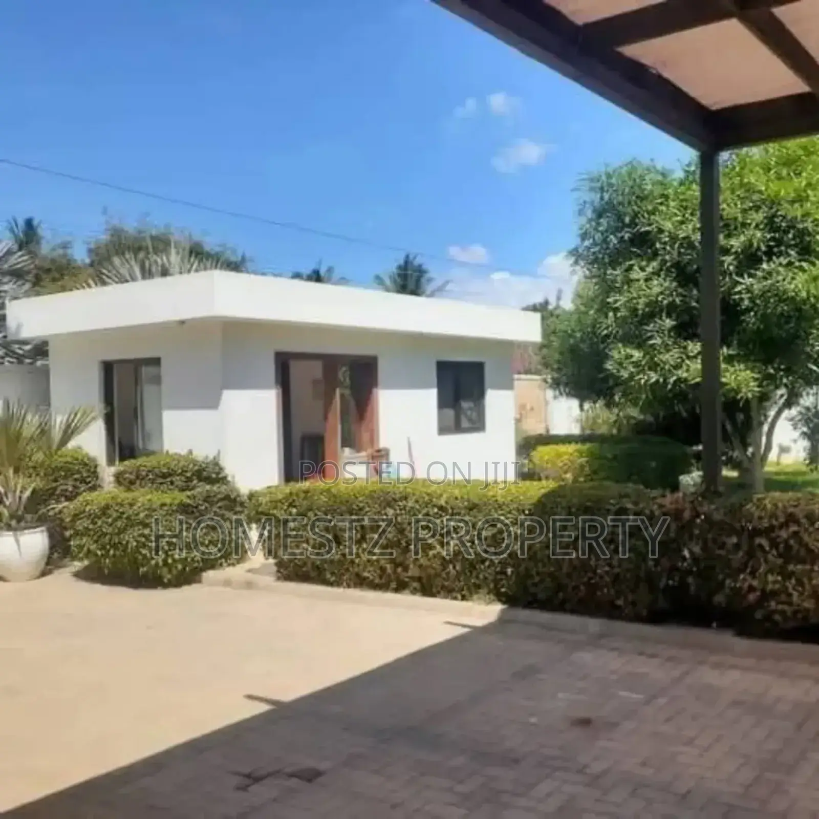 Furnished 5bdrm Bungalow in Masaki, Kinondoni for sale