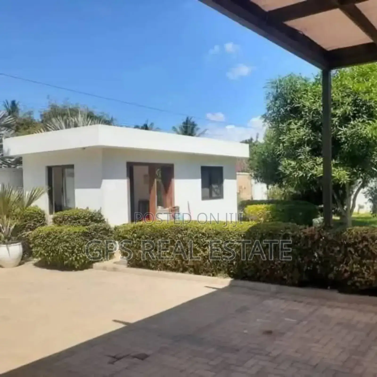 Furnished 5bdrm Bungalow in Masaki, Kinondoni for sale