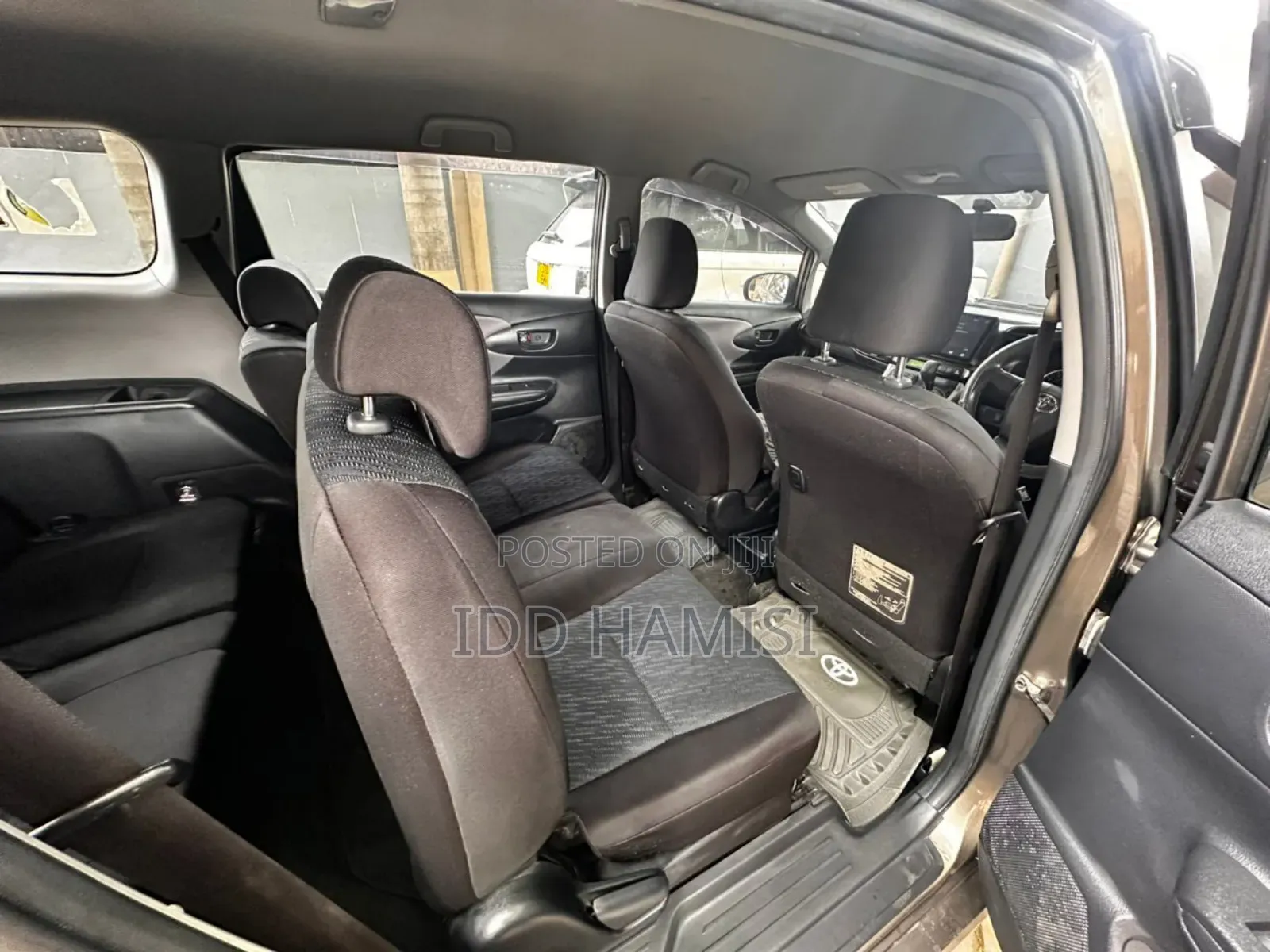 Toyota Wish 2011 Gray