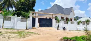 3bdrm House in Madale, Goba for rent
