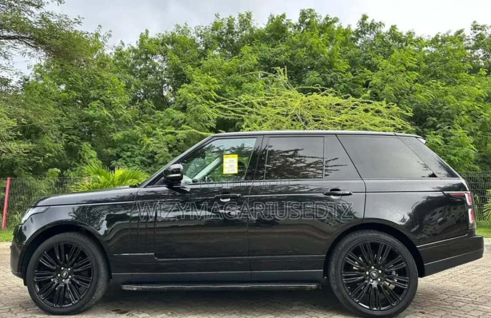 Land Rover Range Rover Vogue 2015 Matt Black