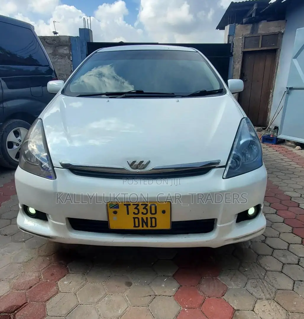 Toyota Wish 2005 White