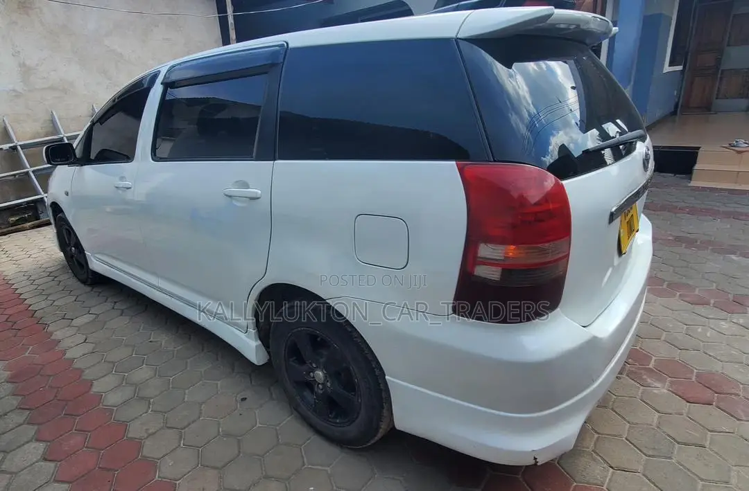 Toyota Wish 2005 White