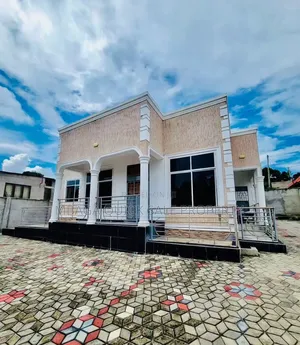 3bdrm House in Kinyerezi Kifuru for sale